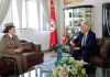 Defence Minister honours Major Ahlem Douzi, winner of a UN award